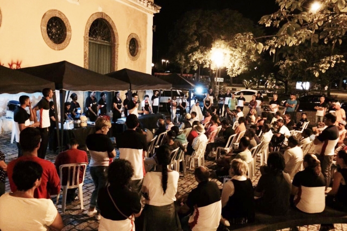 Imagem de capa - Grupo Anjos da Madrugada proporciona recomeço aos moradores de rua